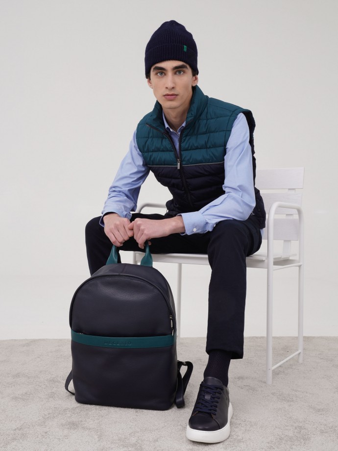 Two-color padded vest