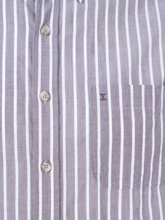 Regular Fit shirt with stripes