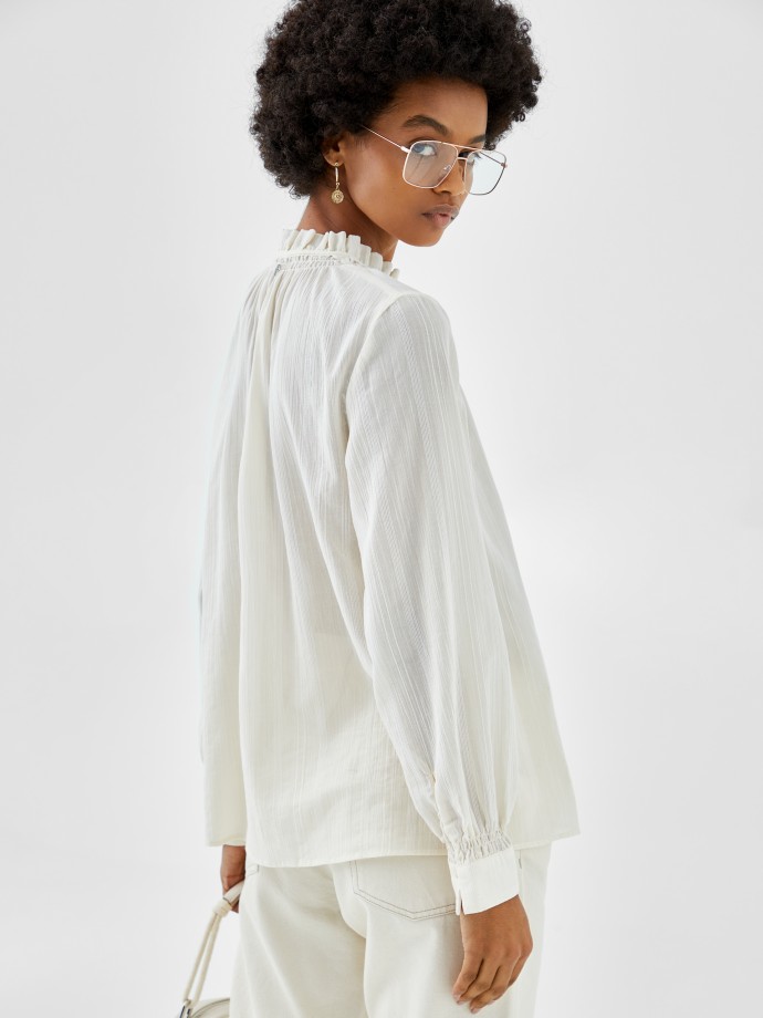 Cotton blouse with ruffles