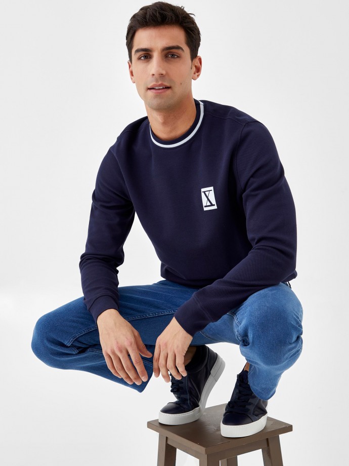 Sweatshirt com logtipo