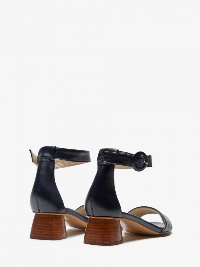 Sandal with heel