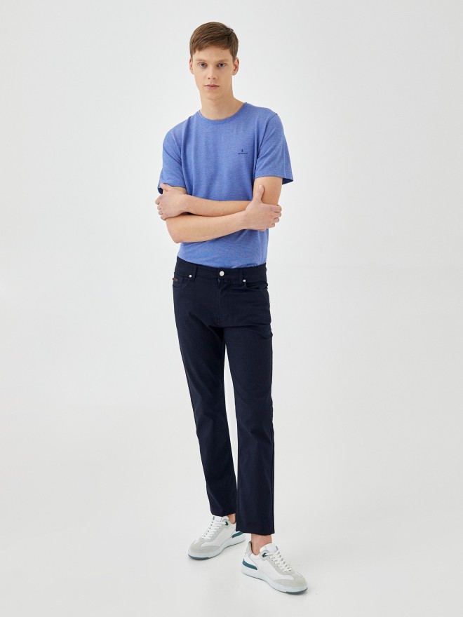 Pantalones regular fit de algodón strech Pantalones regular fit de algodón strech