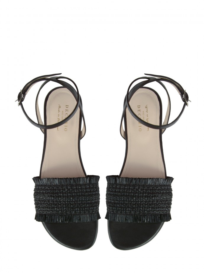Leather sandal with raffia detail