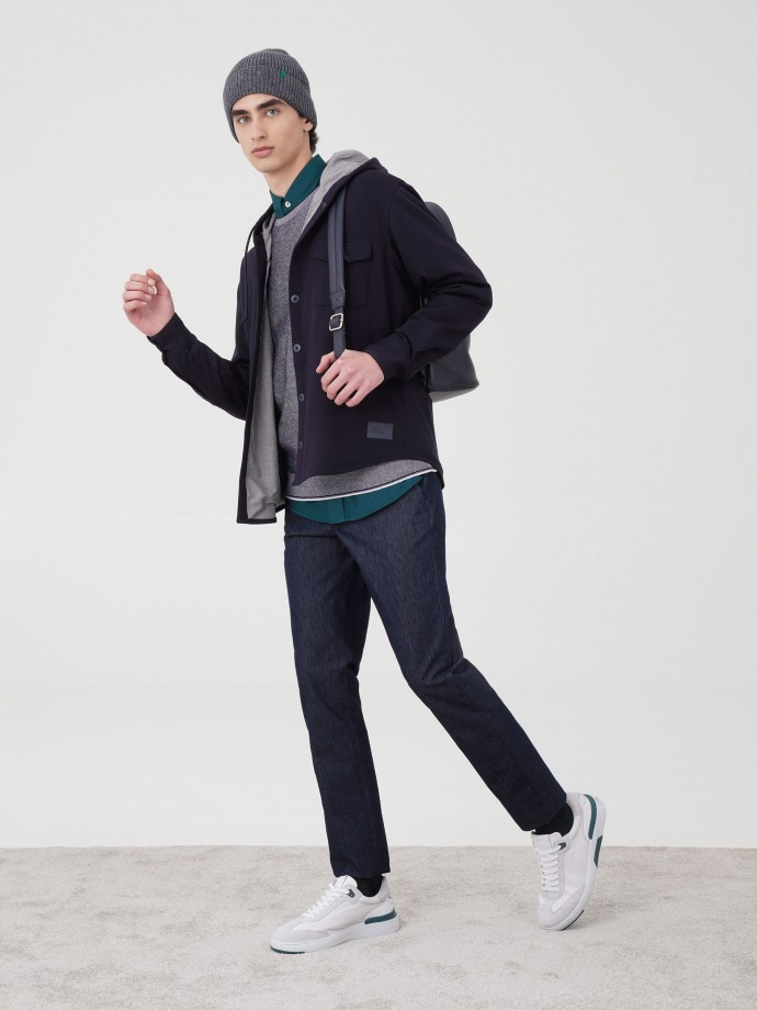 Sobrecamisa con capucha