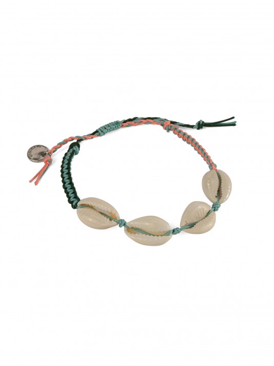 Bracelet with seashells