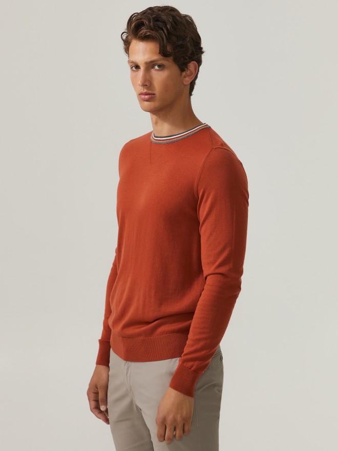 100% wool jumper