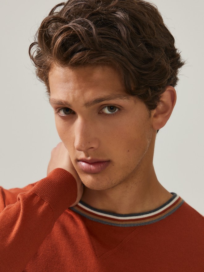 100% wool jumper