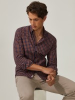 Slim fit shirt in checkered pattern