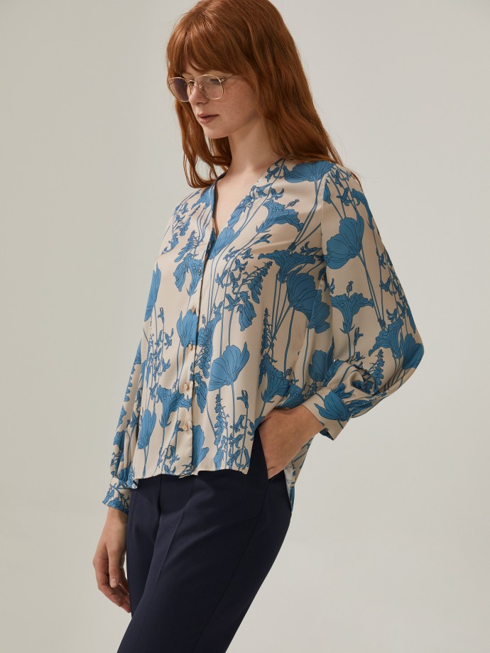 Blouse with floral print