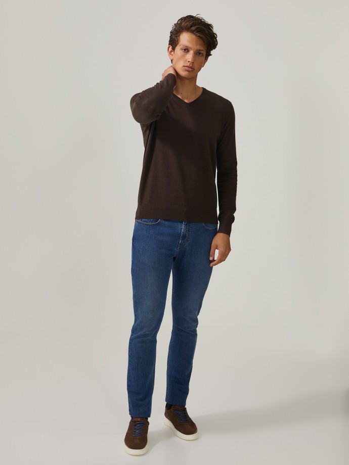 V-neck jumper in cotton and cashmere