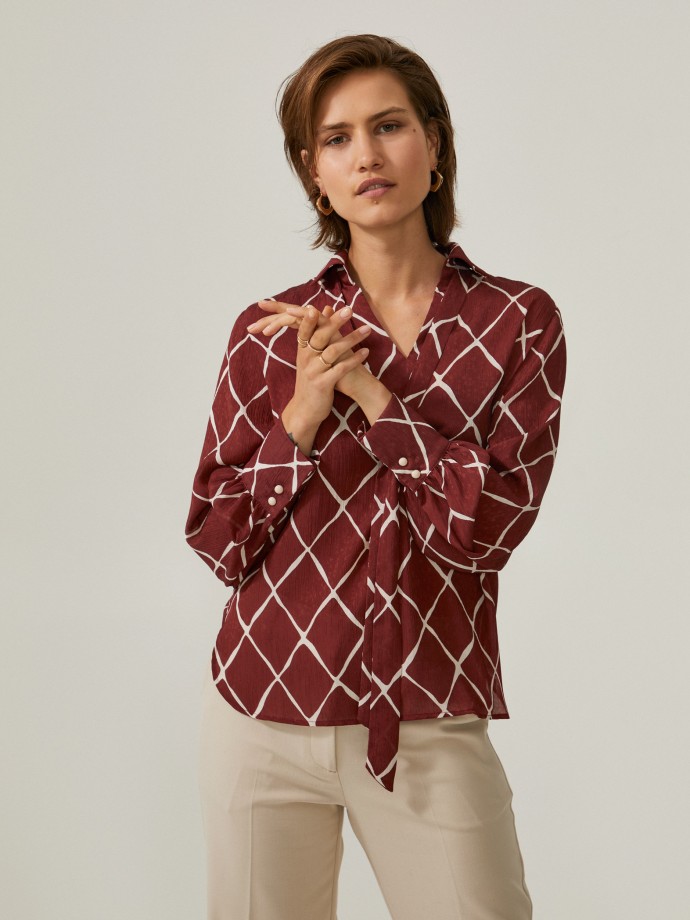 Printed blouse with bow