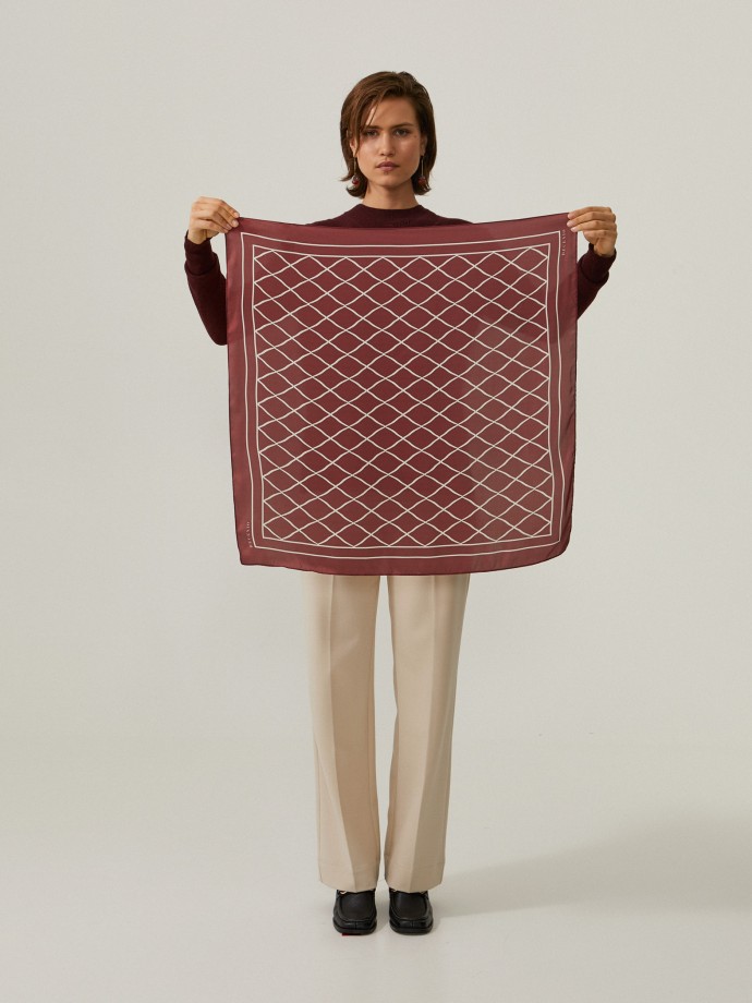 Rhombus print scarf