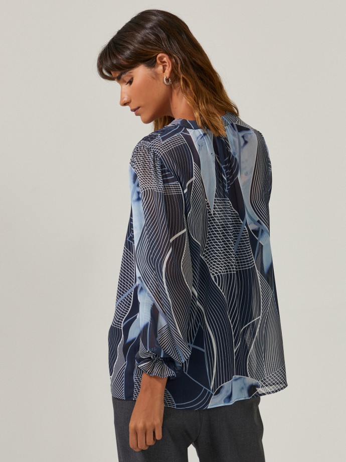 Outline motif printed blouse