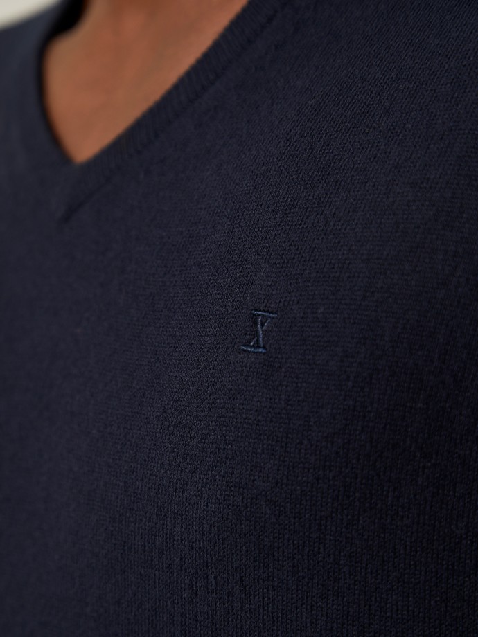 V-neck jumper in cotton and cashmere