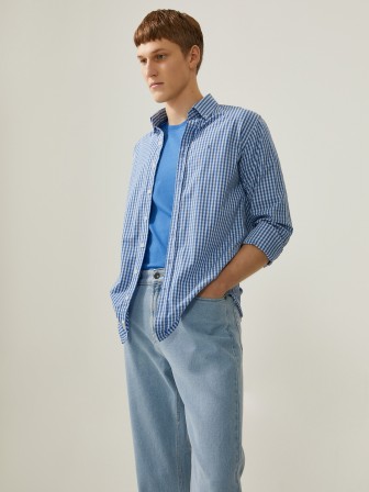 Camisa slim fit em popeline