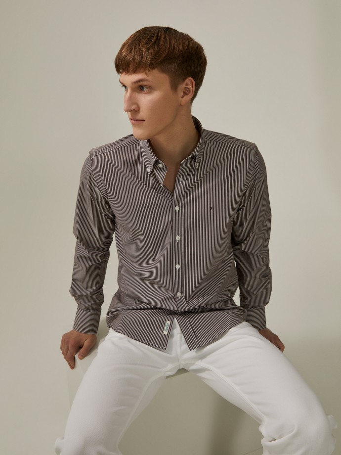 Regular fit shirt with stripes