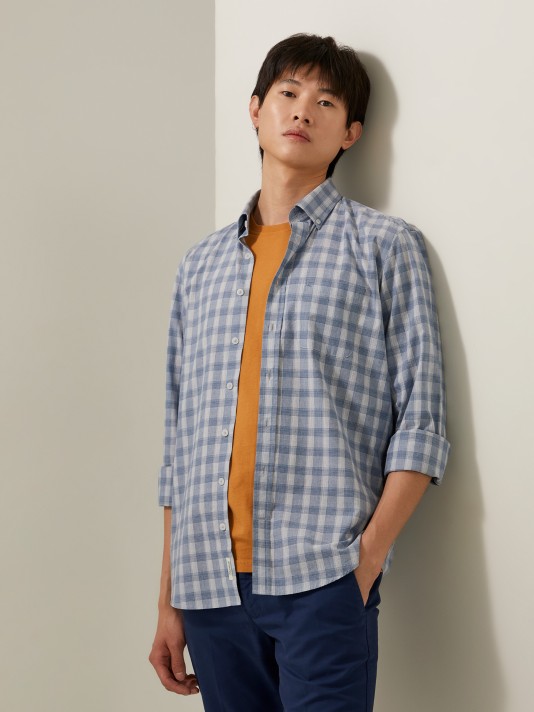 Slim fit plaid shirt