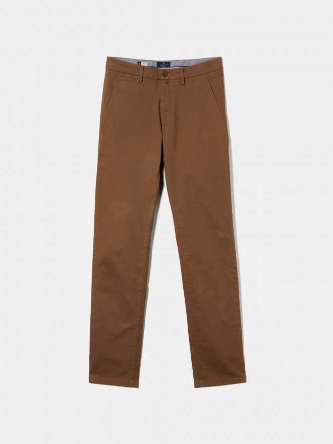 Pantalones chinos de sarga