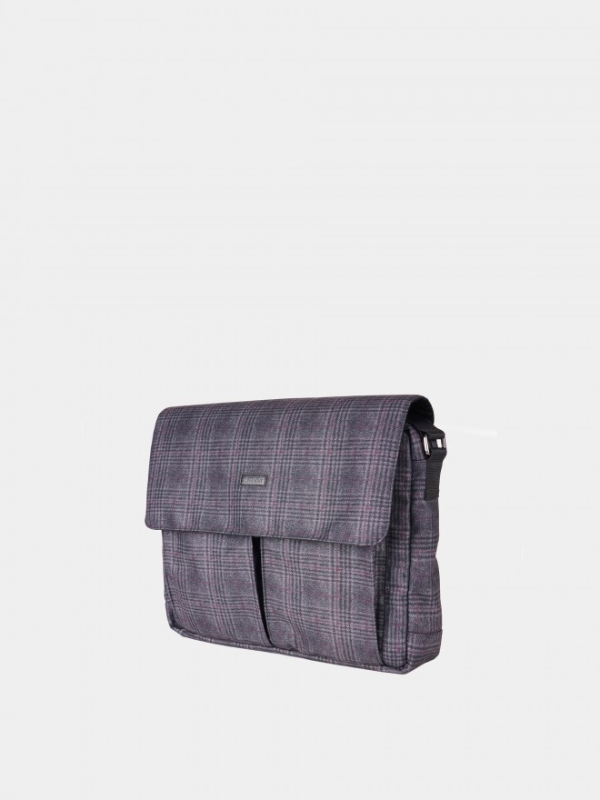 Briefcase with pockets Briefcase with pockets