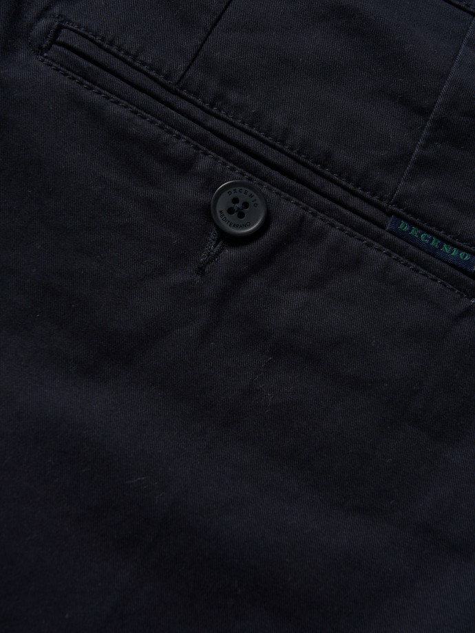 Calas chino regular fit em sarja