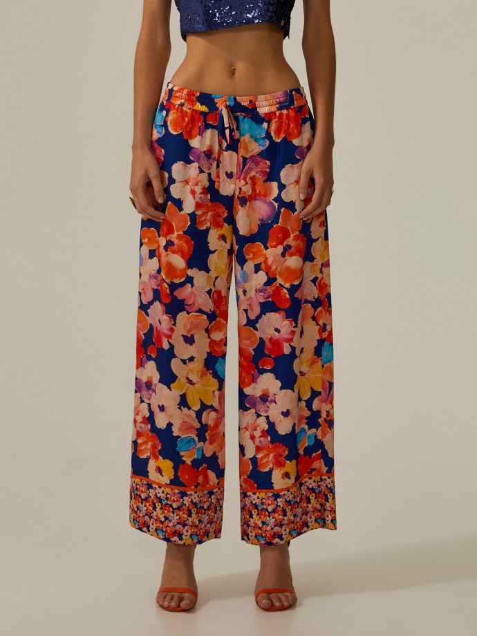 Floral pattern pants