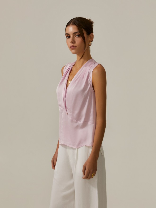 Sleeveless blouse Sleeveless blouse