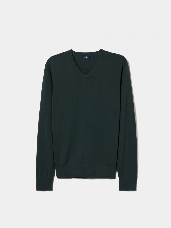 V-neck pullover V-neck pullover