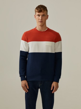 Sweater de riscas tricolor Sweater de riscas tricolor