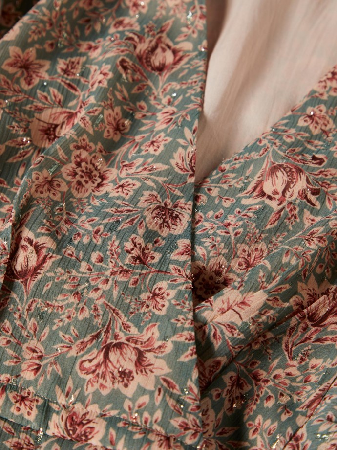 Floral pattern blouse