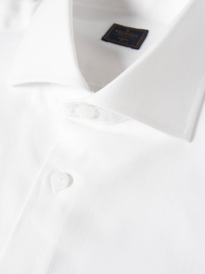 Classic slim fit shirt