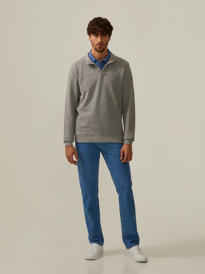 Sweater with springs Sweater with springs