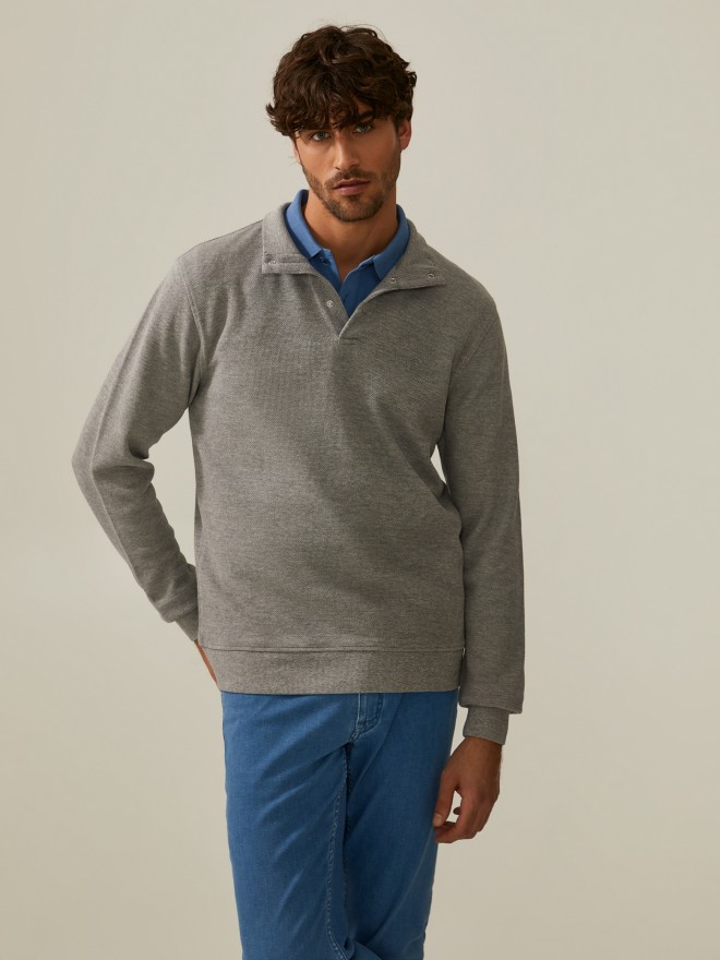 Sweater with springs Sweater with springs