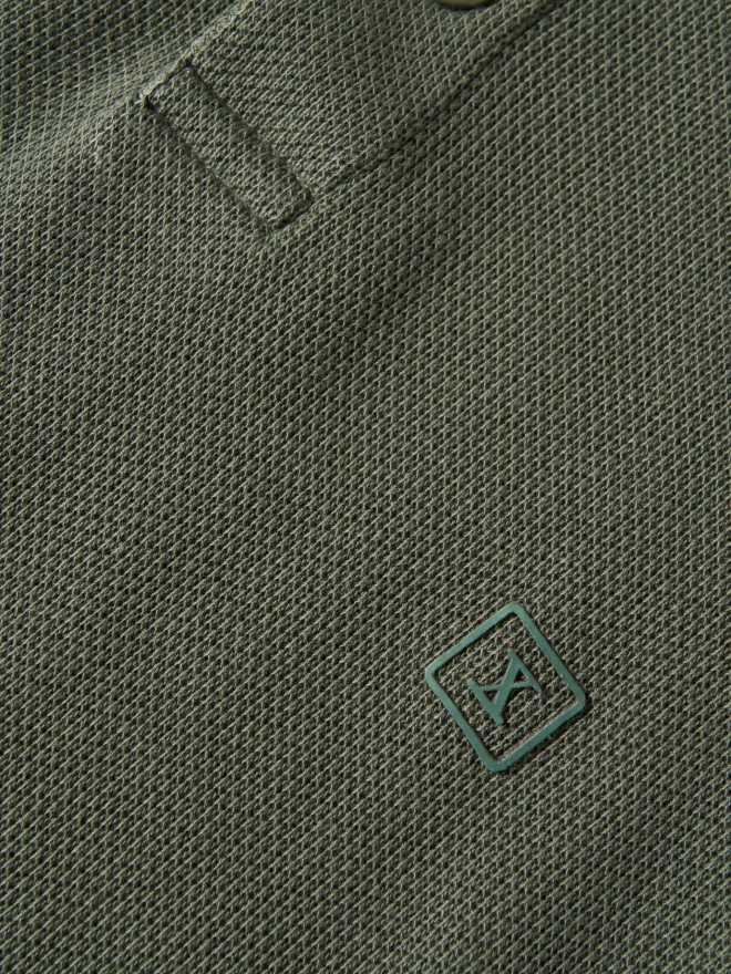 Sweater with springs