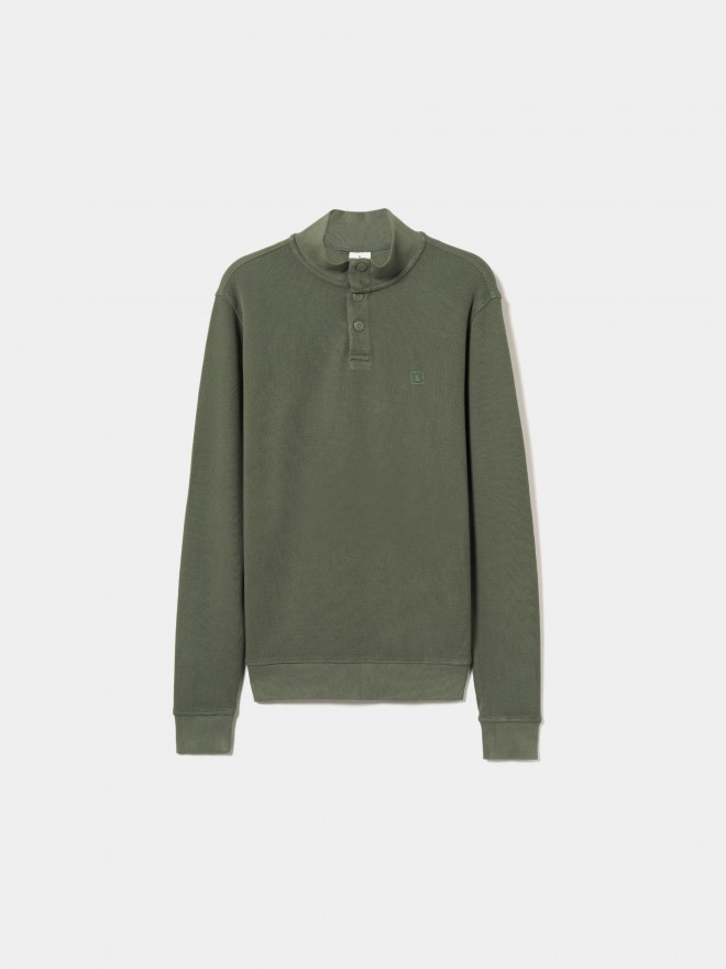Sweater with springs