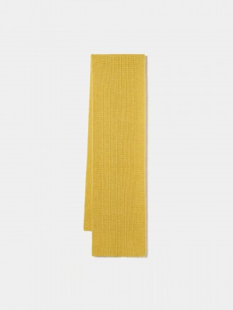 Ribbed knit scarf