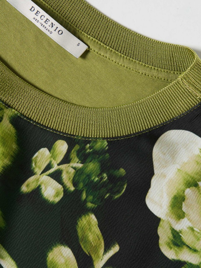 Floral pattern t-shirt