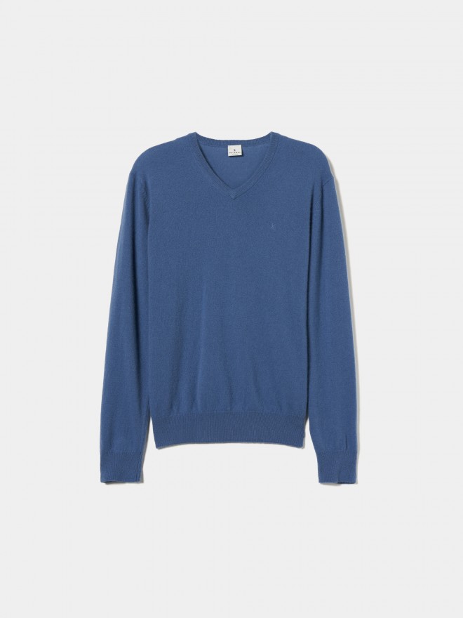 V-neck pullover V-neck pullover
