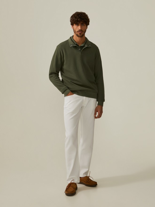 Sweater with springs