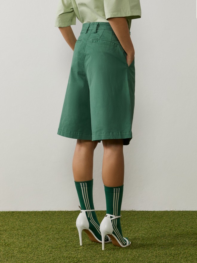 Bermudas Decenio x Molnm