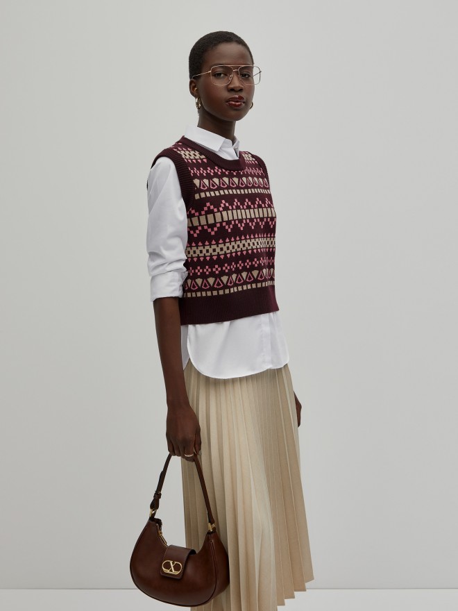 Jacquard knitted vest Jacquard knitted vest