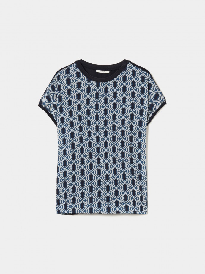 T-shirt with print