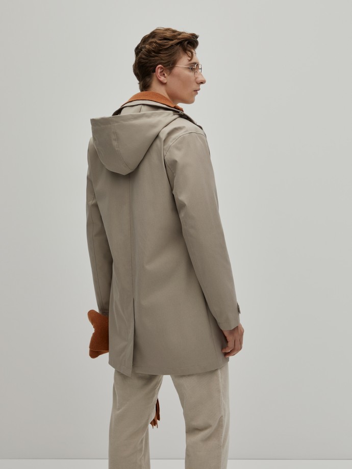 Water repellent trench coat