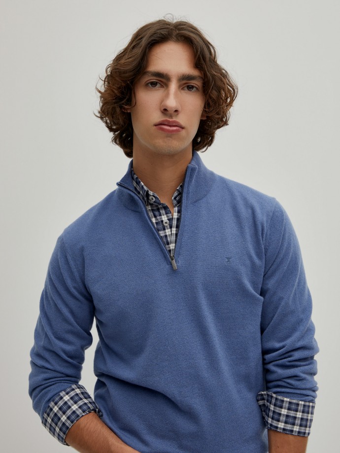 Sweater with placket