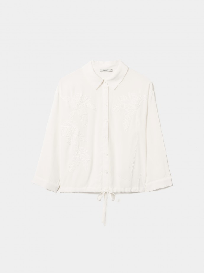 Blusa bordada