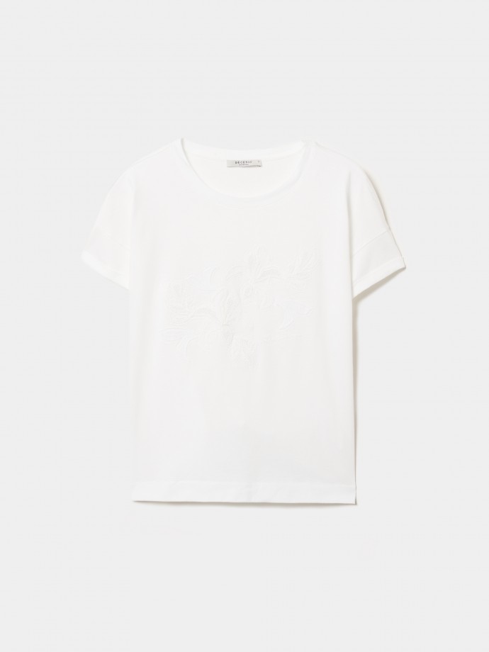 T-shirt com bordado floral