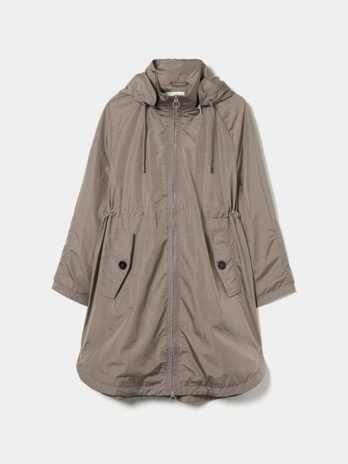 Parka con capucha