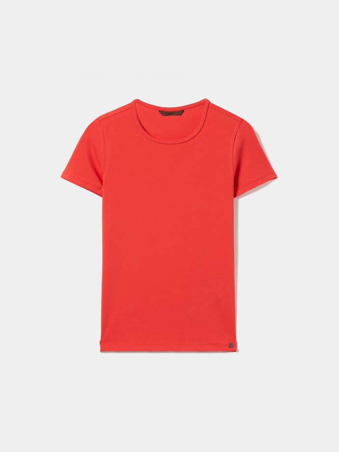 Basic short sleeve t-shirt