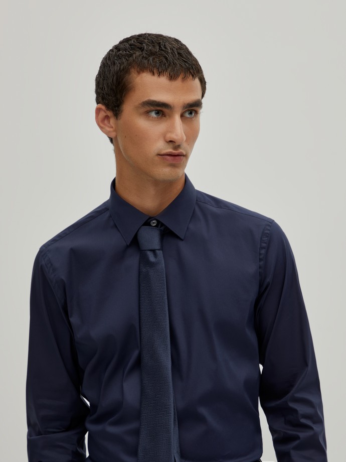 Slim fit plain shirt