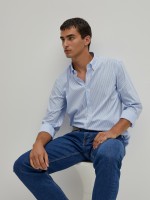 Slim fit striped shirt