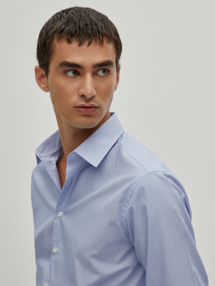 Slim fit striped shirt